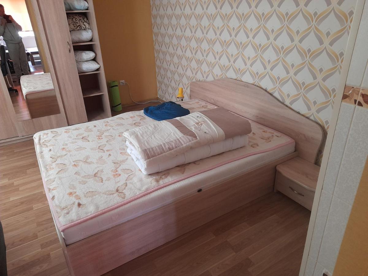 Quiet Summer Apartment Aucugals 외부 사진